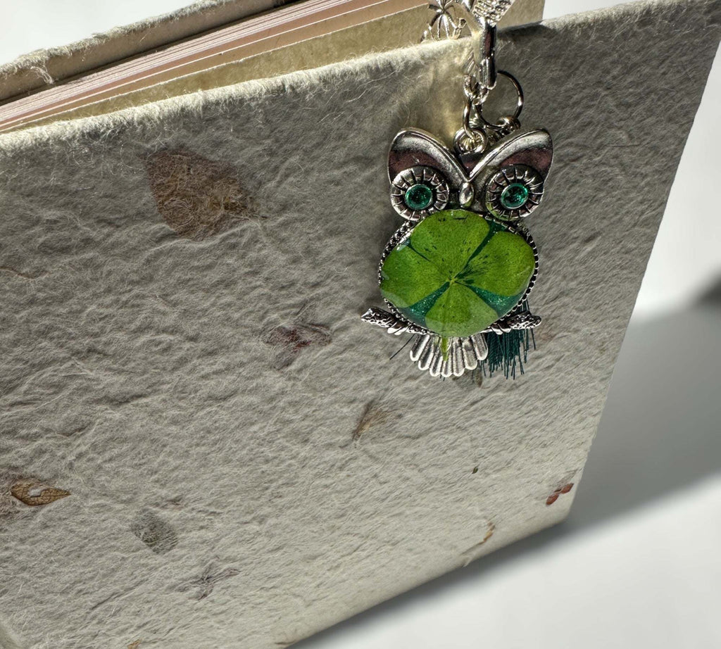 Marque-page - Marque-page Lucky Owl en trèfle à quatre feuilles pressé