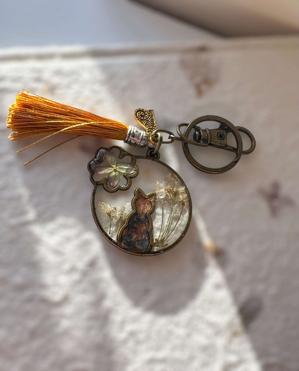 Cat Silhouette Keychains with Real Pressed Flowers Cat Lover Accessory