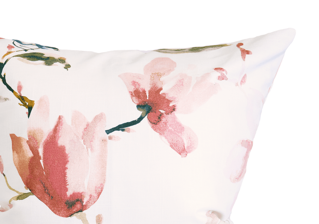 Housse de coussin florale éthérée