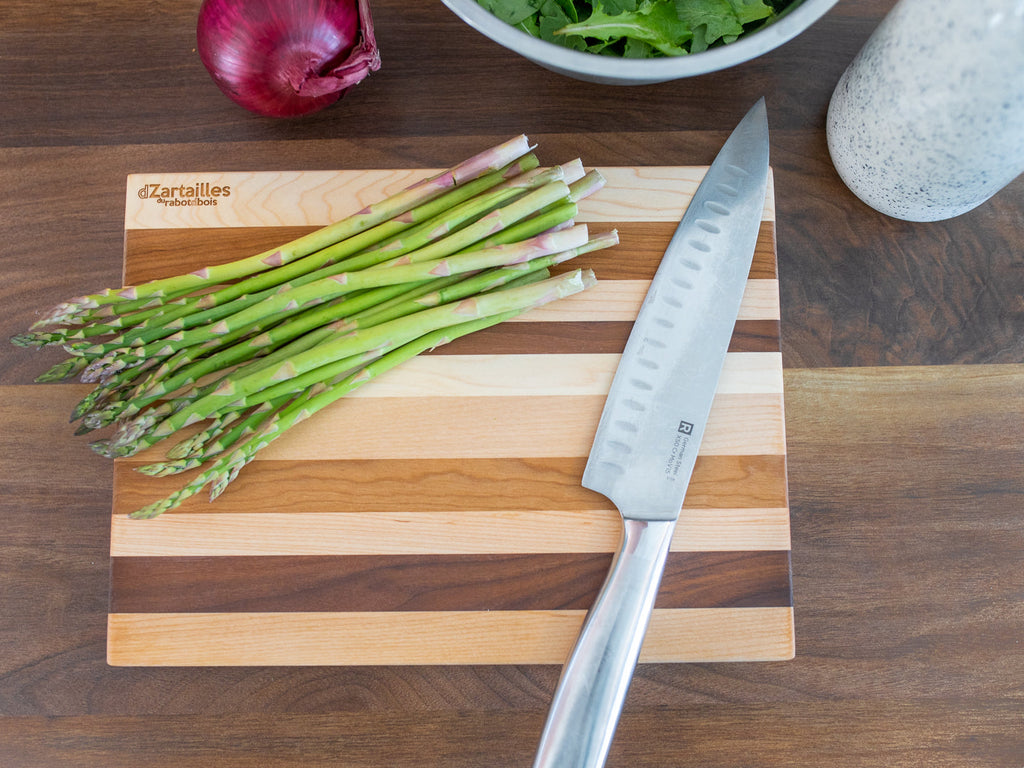 Unique D-Zartailles Medium Cutting Board