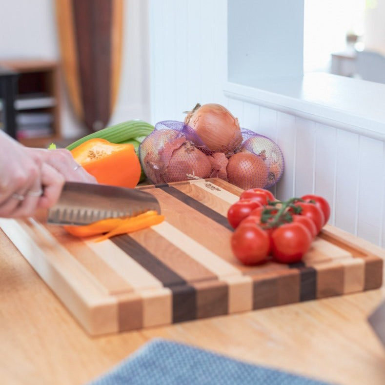 Wood Cutting Board, the 'D-Zartailles' with Juice Groove