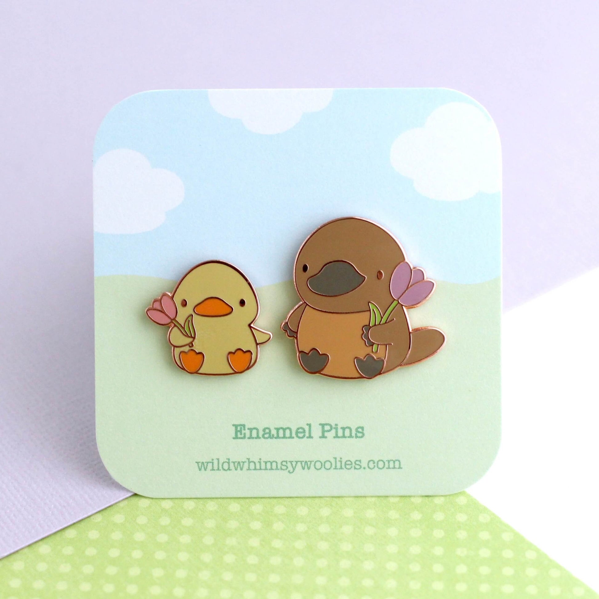 Ensemble de broches en émail duo Ornithorynque et Canard Amis