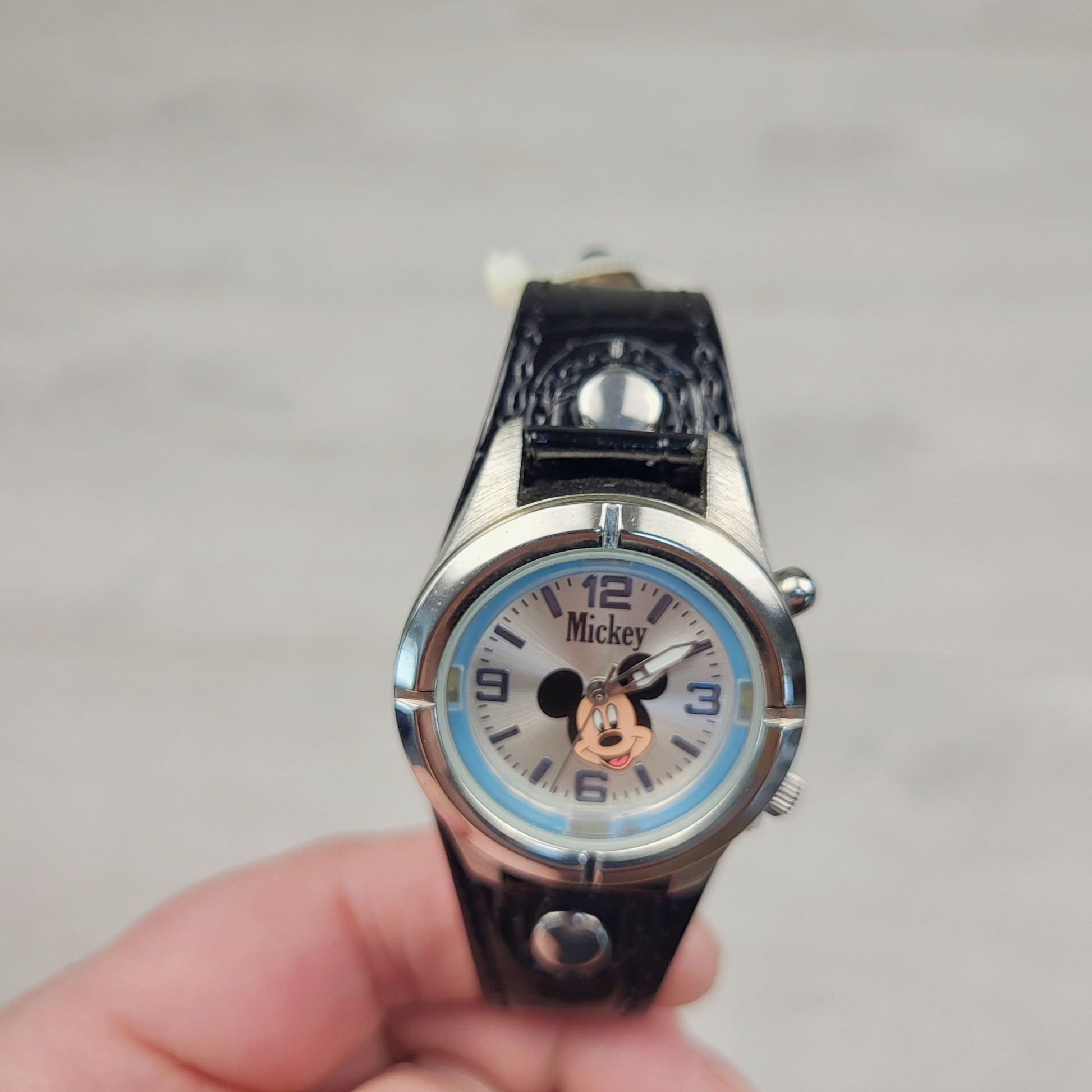 SDAN11 - Montre analogique Mickey Mouse