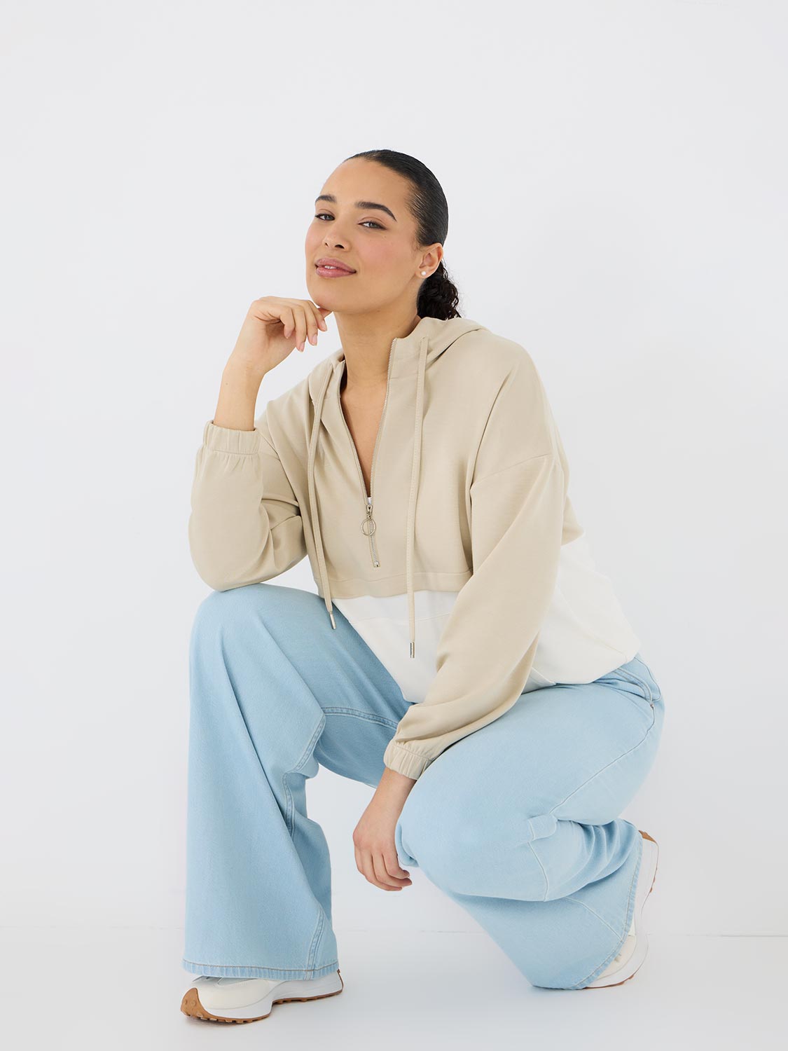 Sweat à capuche demi-zip à blocs de couleurs