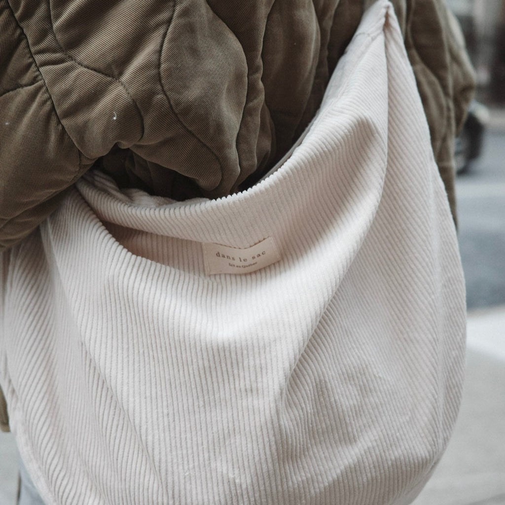 Corduroy Croissant Bag - Adjustable Shoulder Strap & Zipper Closure