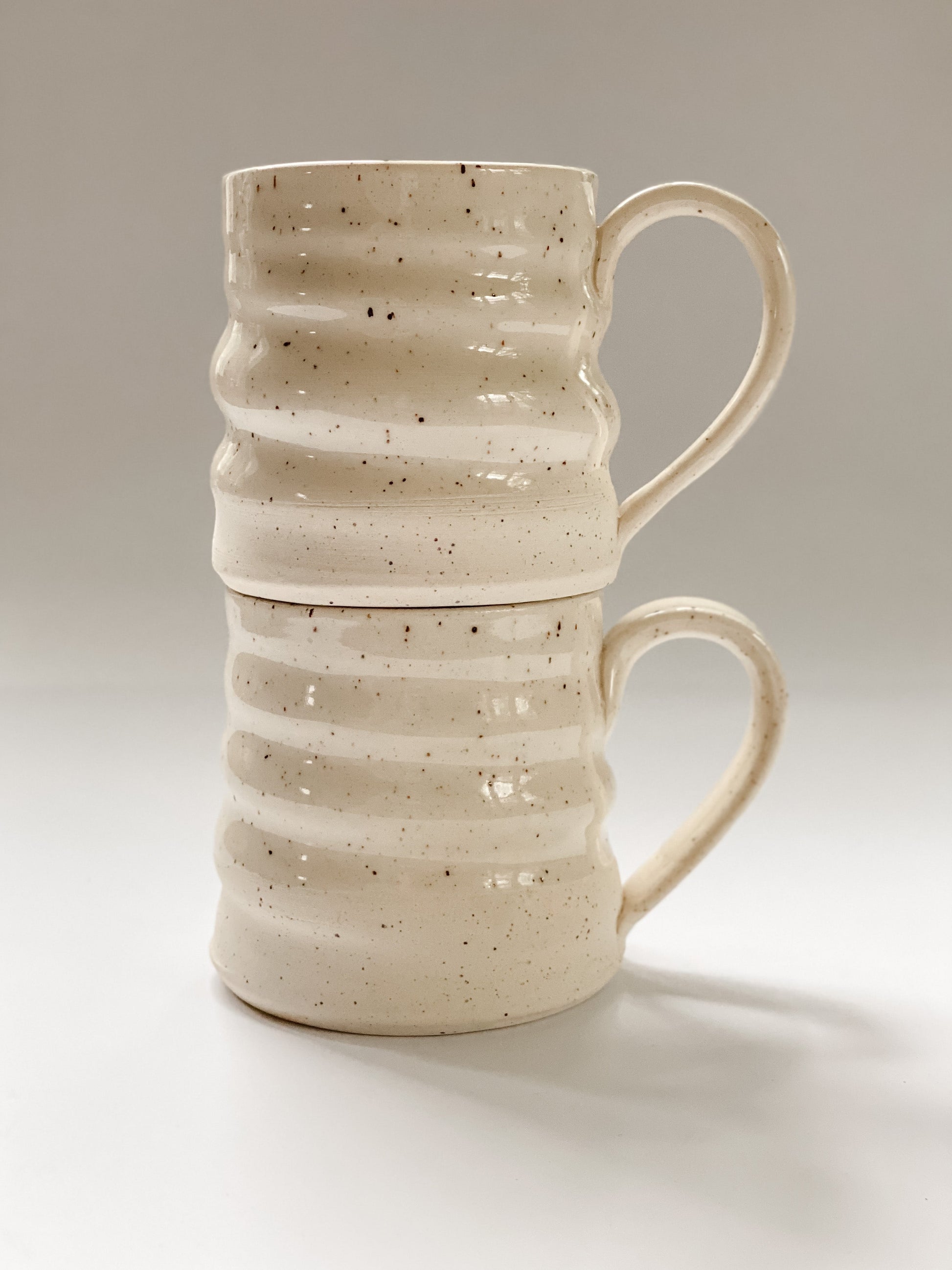 Demi-pinte - Tasse en poterie de 10 oz en grès moucheté
