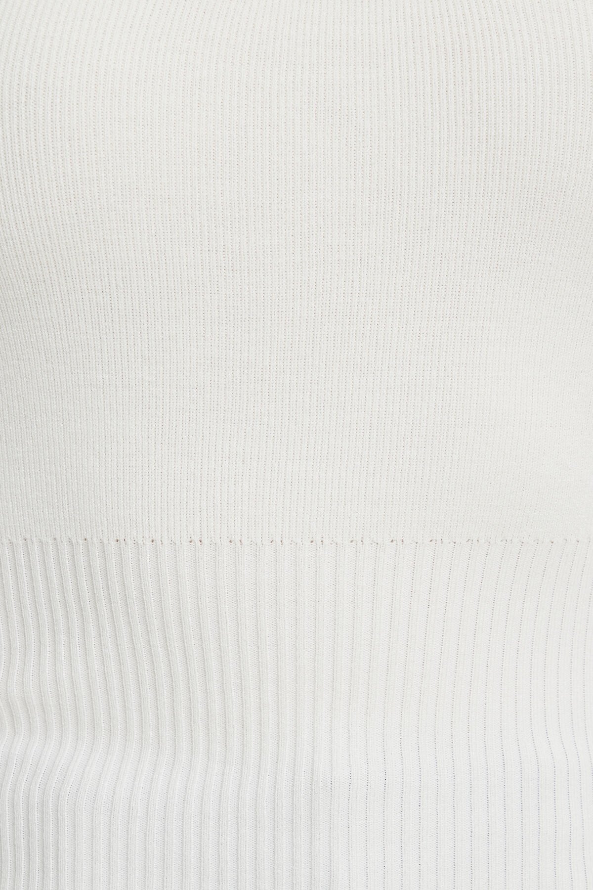 Pull côtelé à encolure dégagée Alyssa