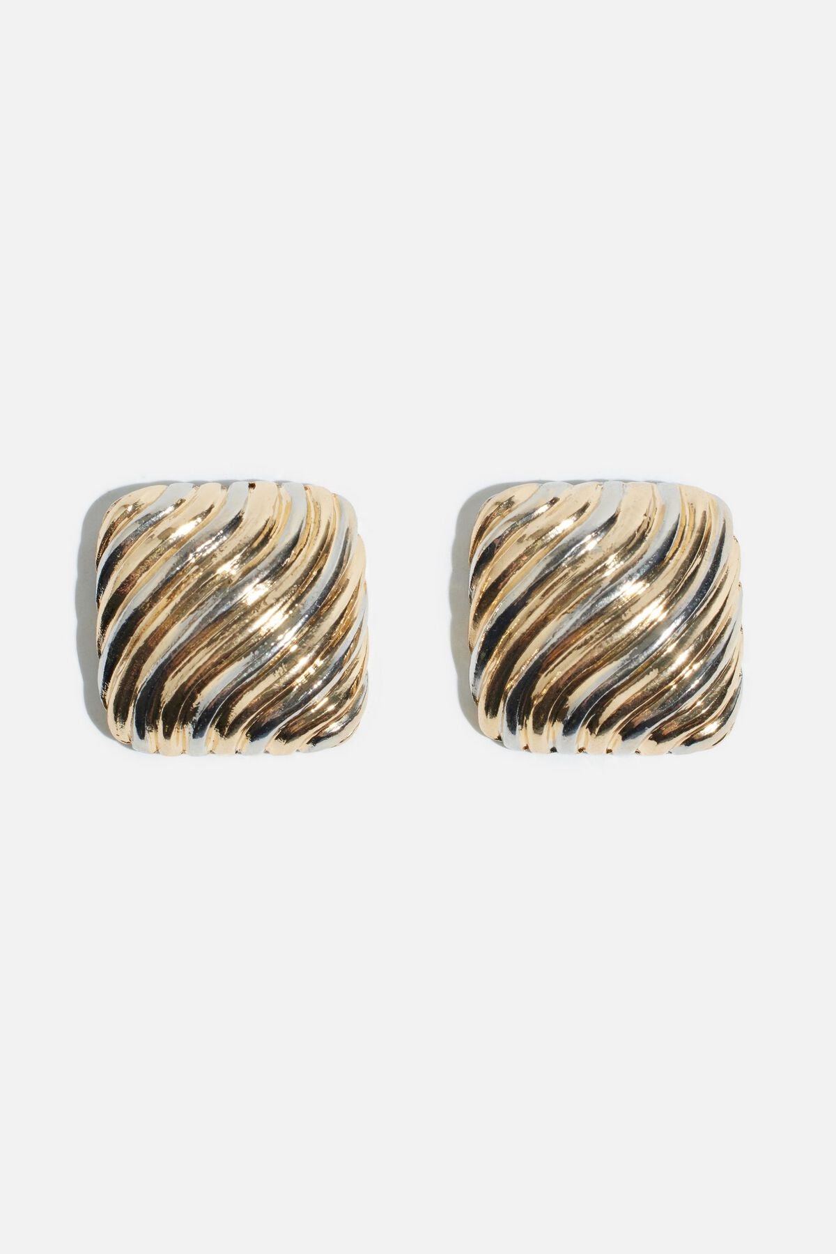 Boucles d'oreilles boutons carrés bicolores