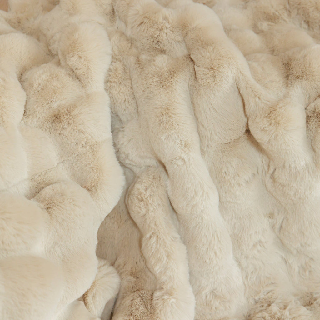 Couverture en fausse fourrure pelucheuse