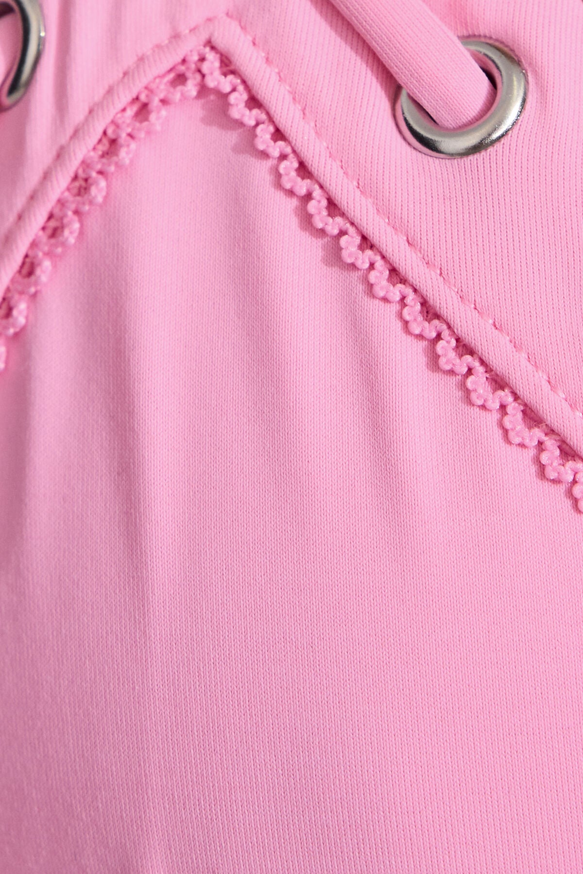 Bas de bikini coquin noué sur le côté