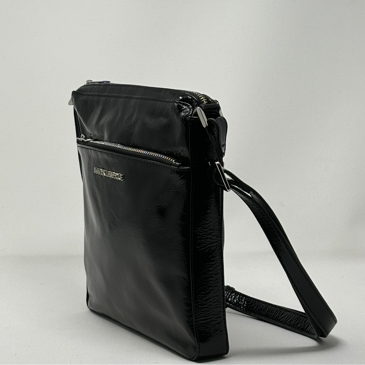 Black Patent Leather Shoulder Bag | Gisèle