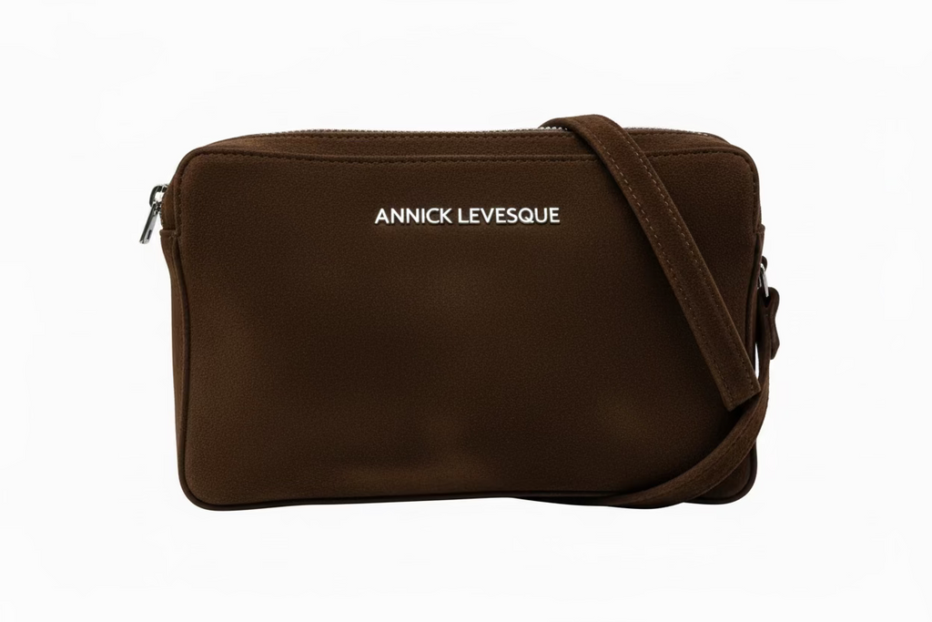 Sac_a_bandouliere_cuir_veritable_rose_platine_Annie_de_Annick_Levesque