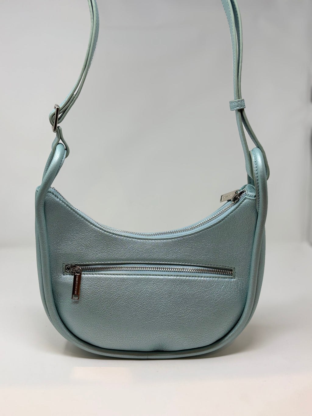 Sac_a_main_cuir_bleu_céleste_Sabrina_de_Annick_Levesque