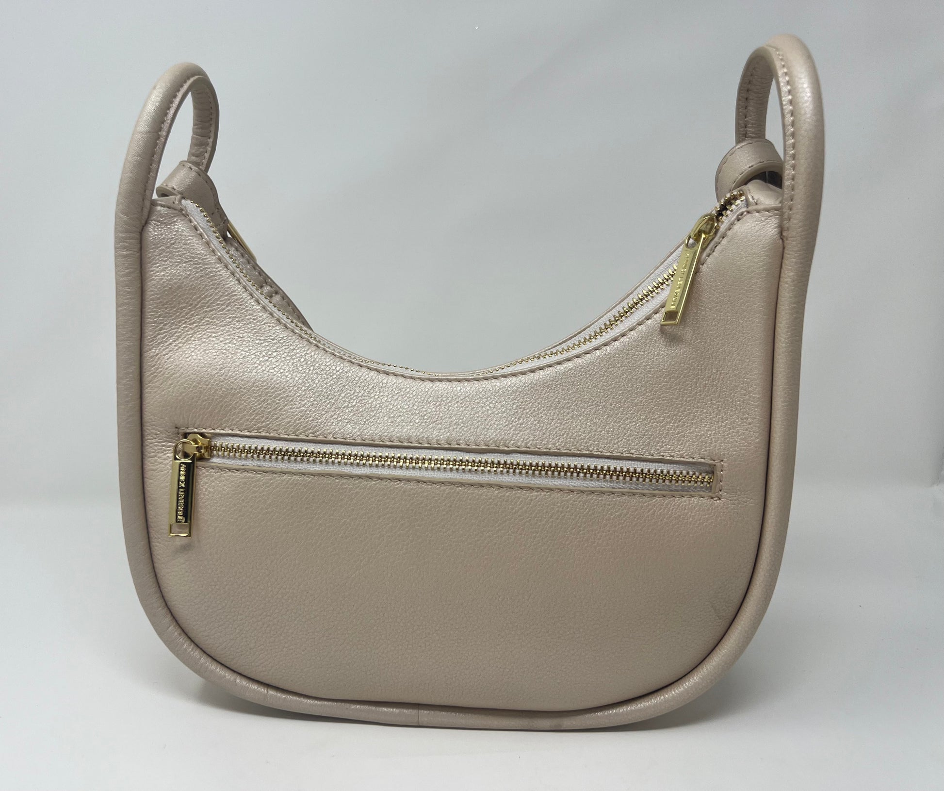 Sac_bandouliere_cuir_champagne_Sabrina_de_Annick_Levesque