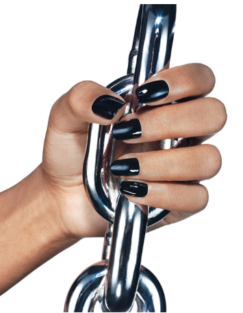 Vernis à ongles noir réglisse Essie