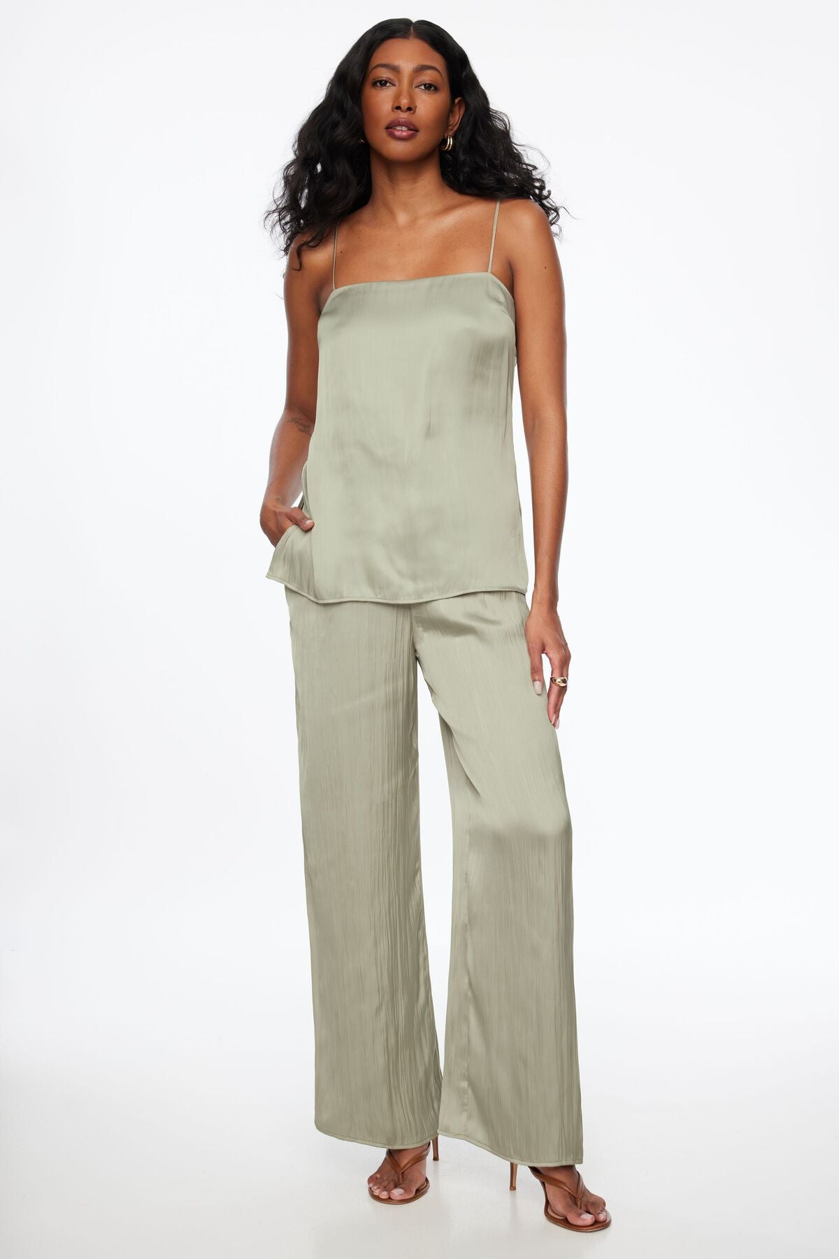 Pantalon large en satin froissé