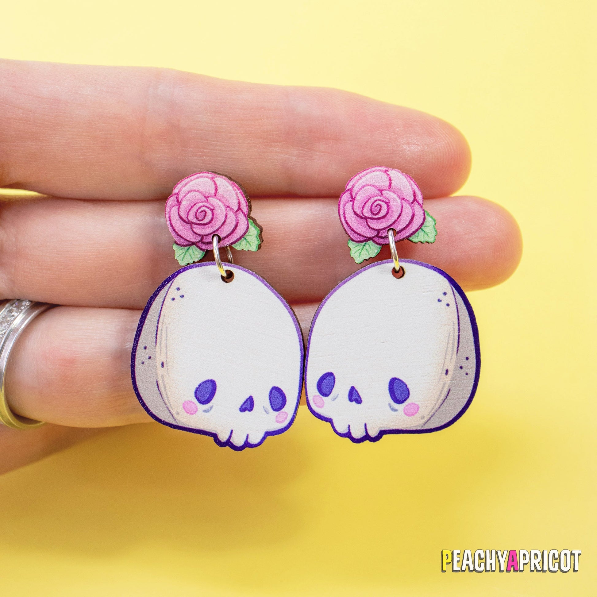 Boucles d'oreilles pendantes gothiques kawaii avec tête de mort et rose