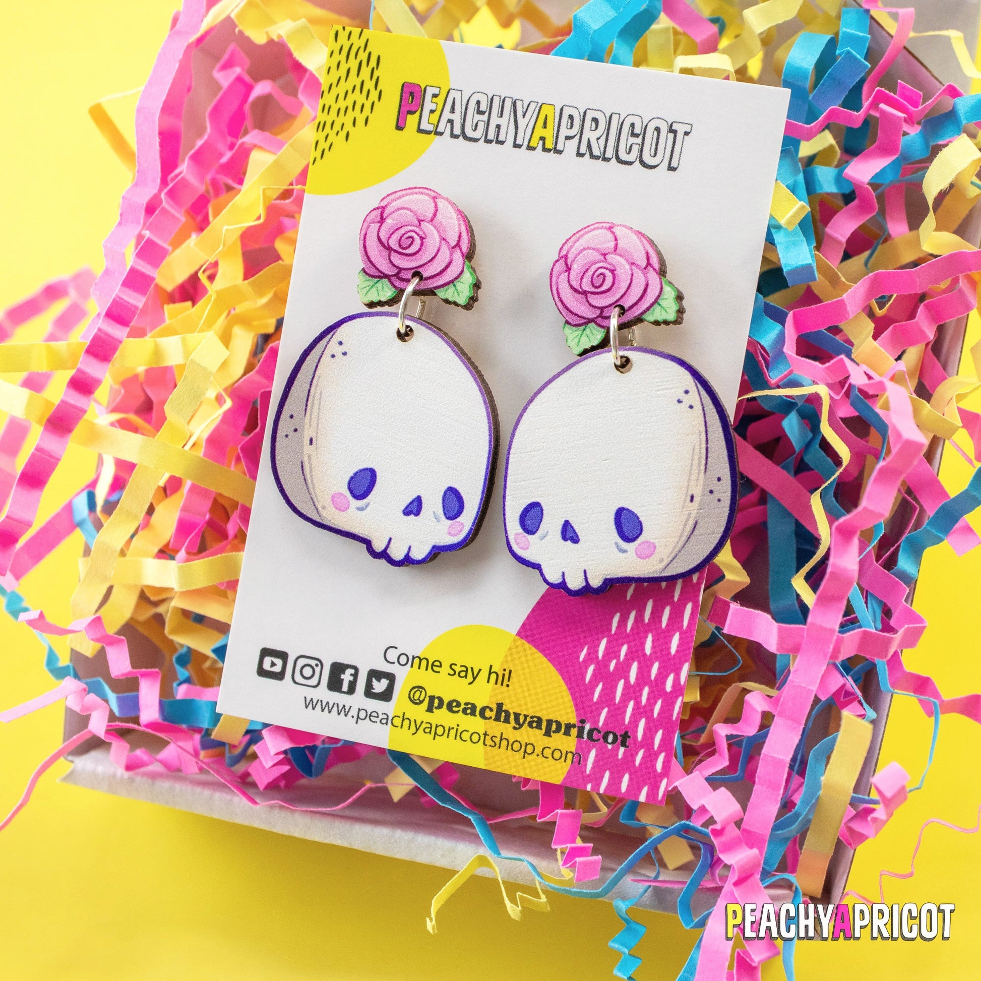 Boucles d'oreilles pendantes gothiques kawaii avec tête de mort et rose