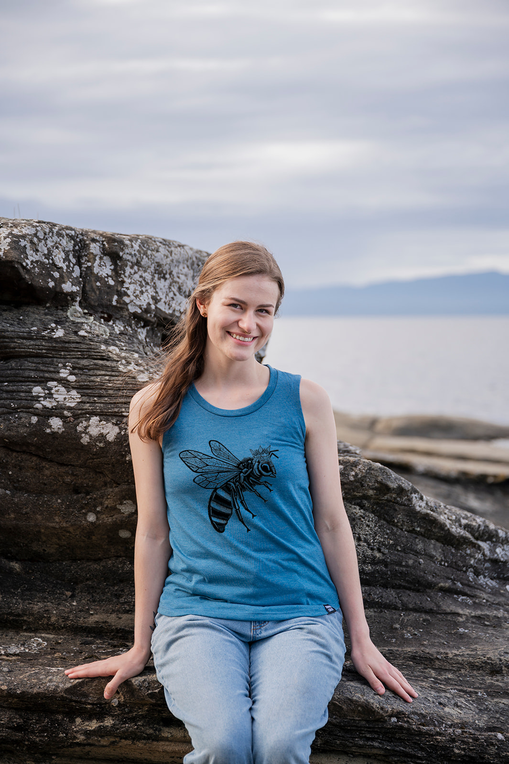 BEE - Women's Relaxed Tank - Heather Teal