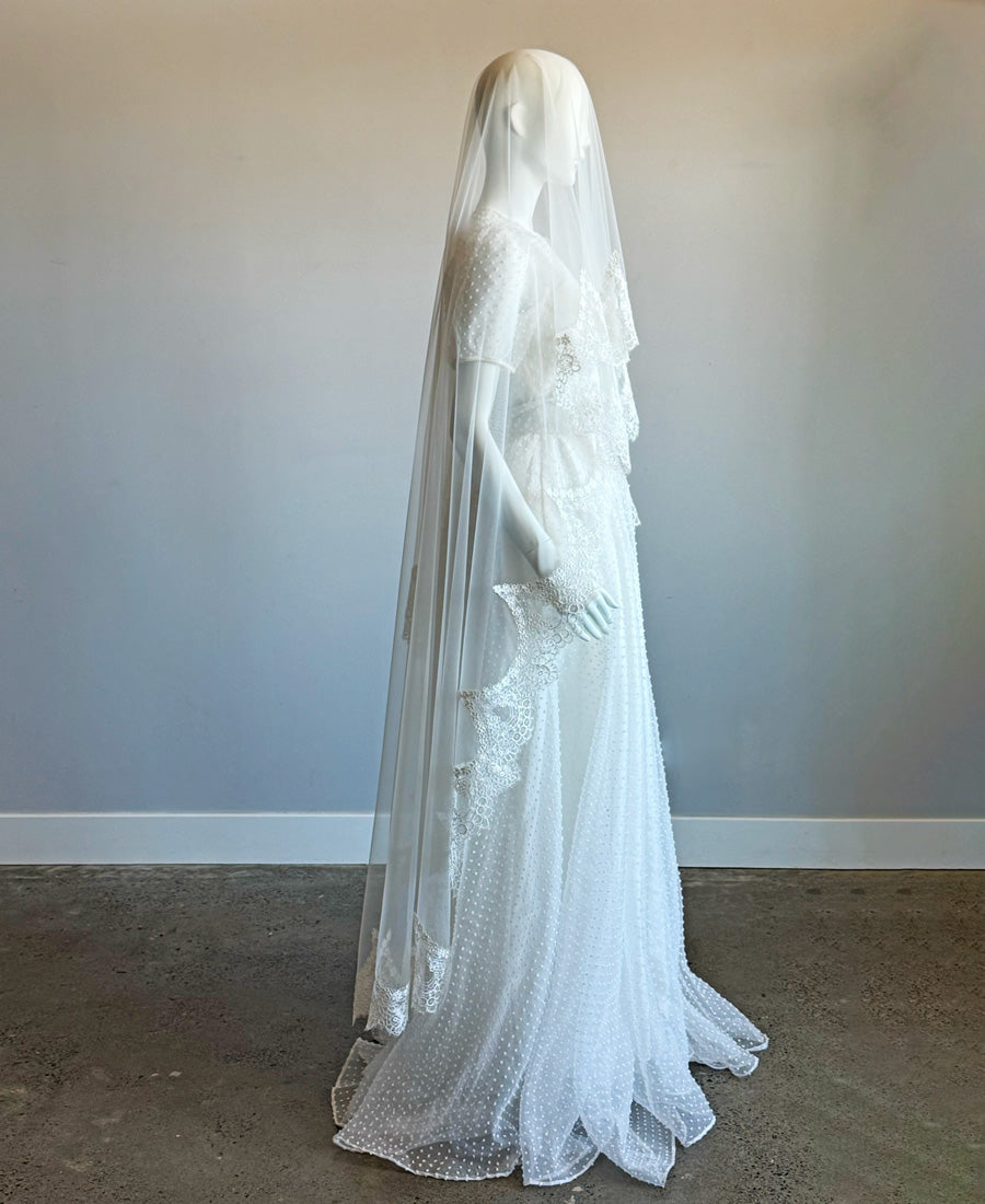 Sofia chantilly lace-edged mantilla bridal veil