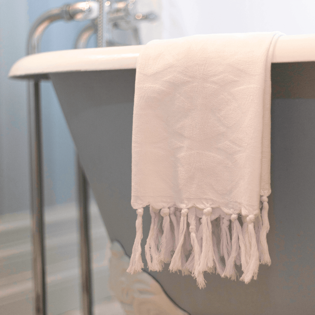 Turkish Towels Canada | Set in White