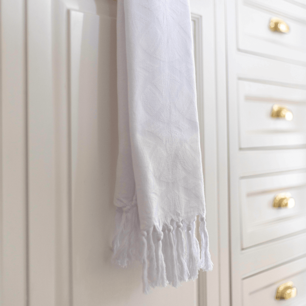 Turkish Towels Canada | Set in White