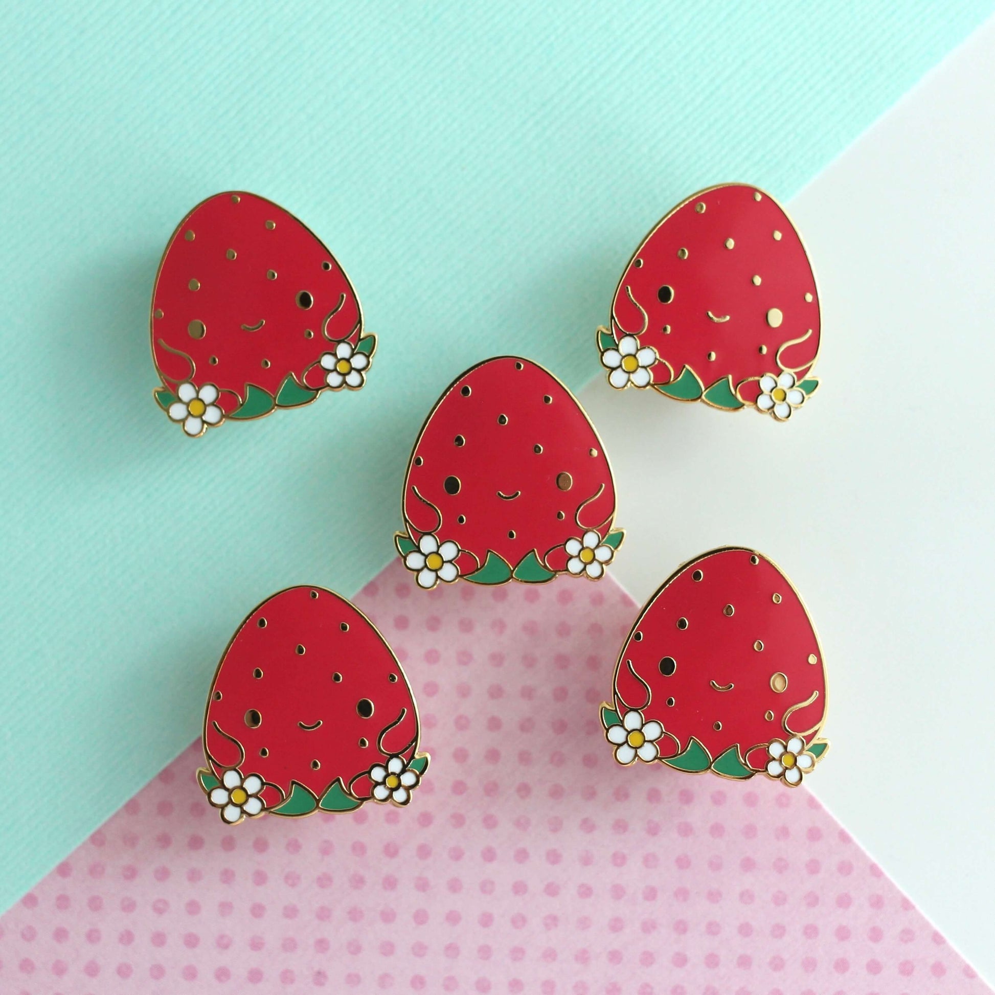 Broche émaillée Happy Strawberry