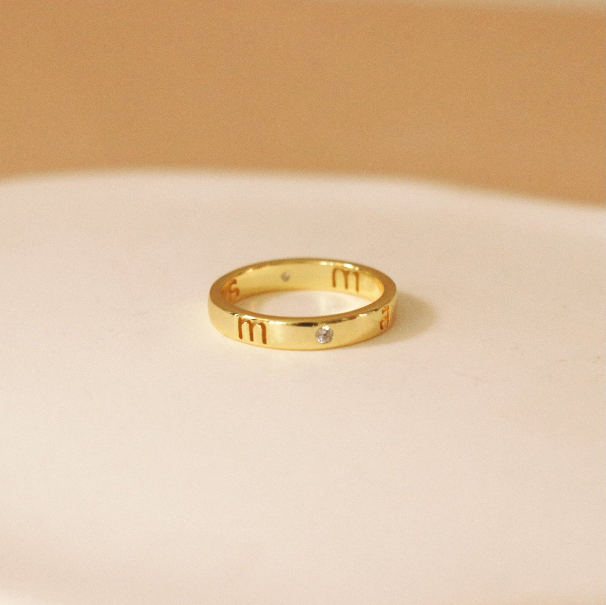 MAMA Ring - Gold