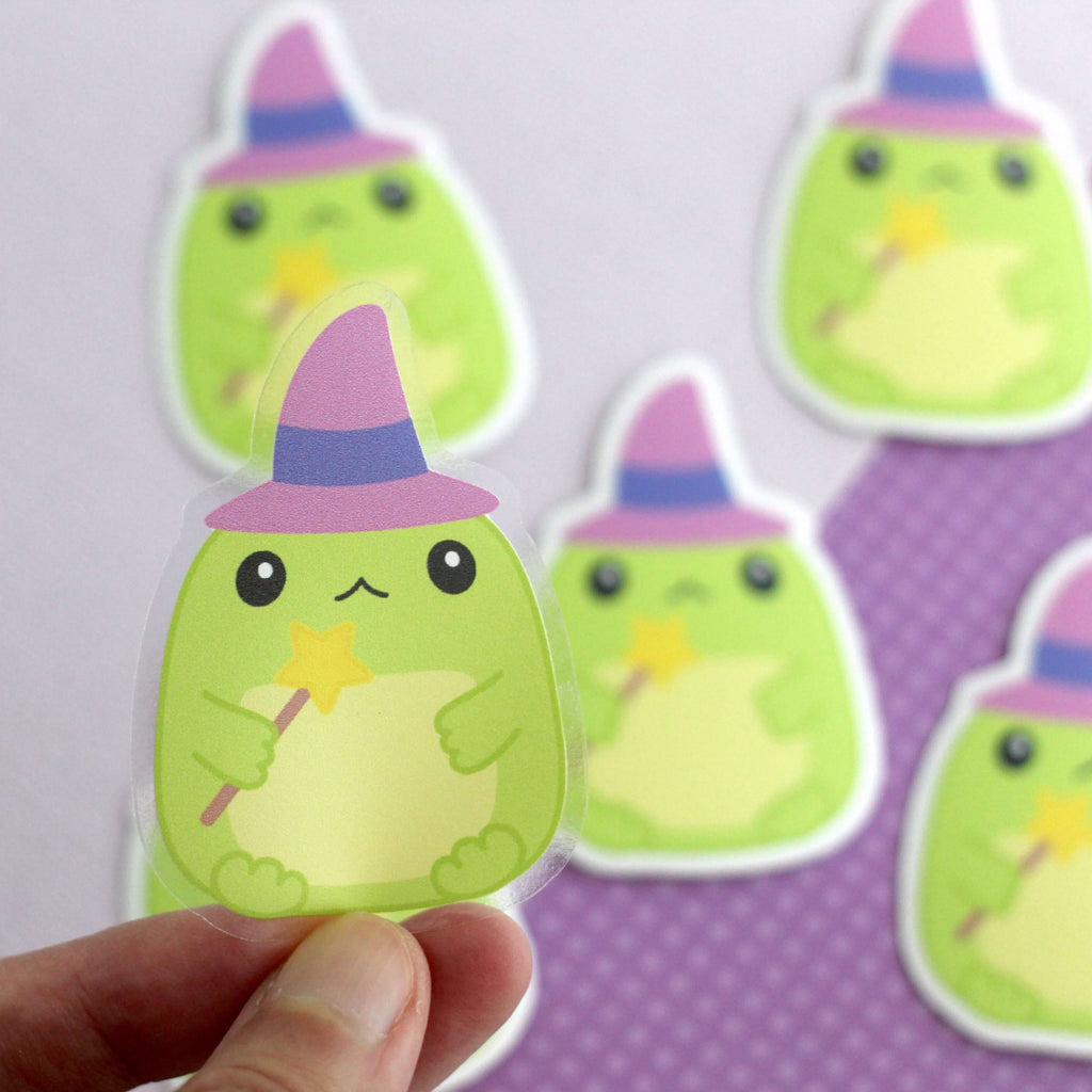 Autocollant en vinyle transparent « Crapaud Sorcière » – Autocollant grenouille verte magique