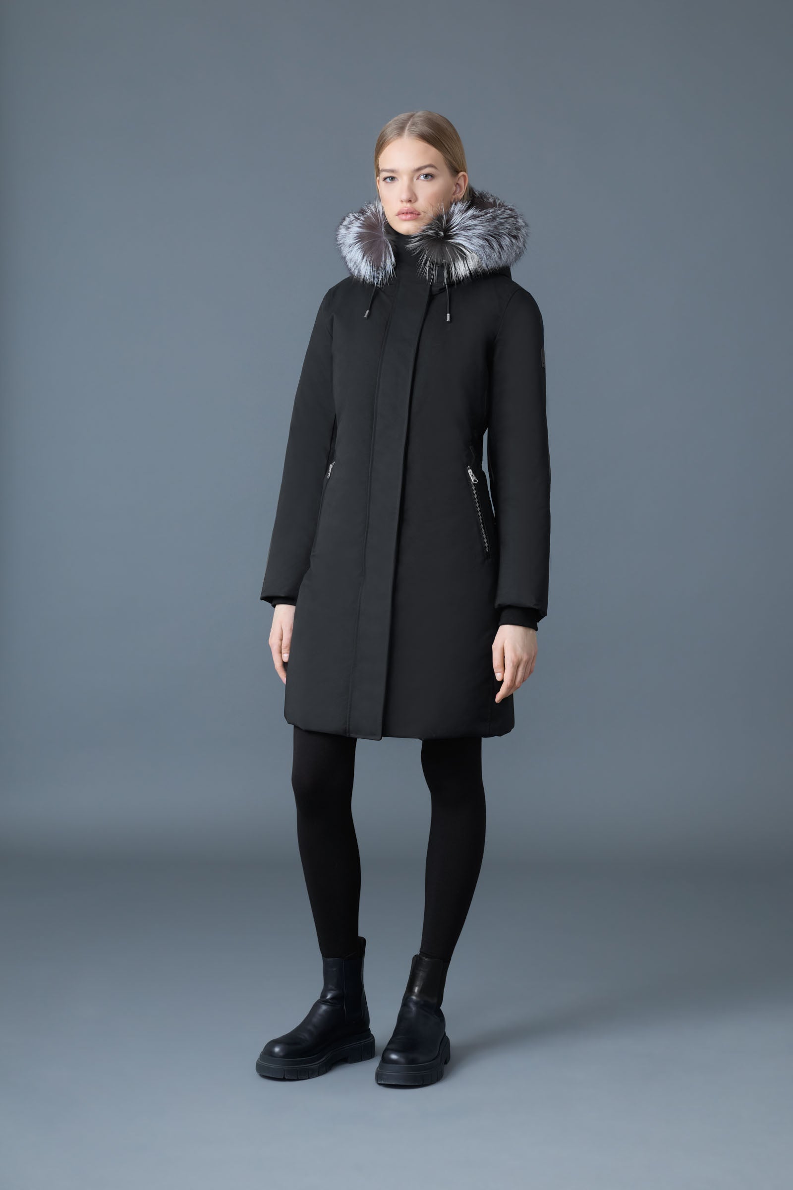 Manteau ajusté 2 en 1 SHILOH avec plastron amovible et fourrure de renard argenté