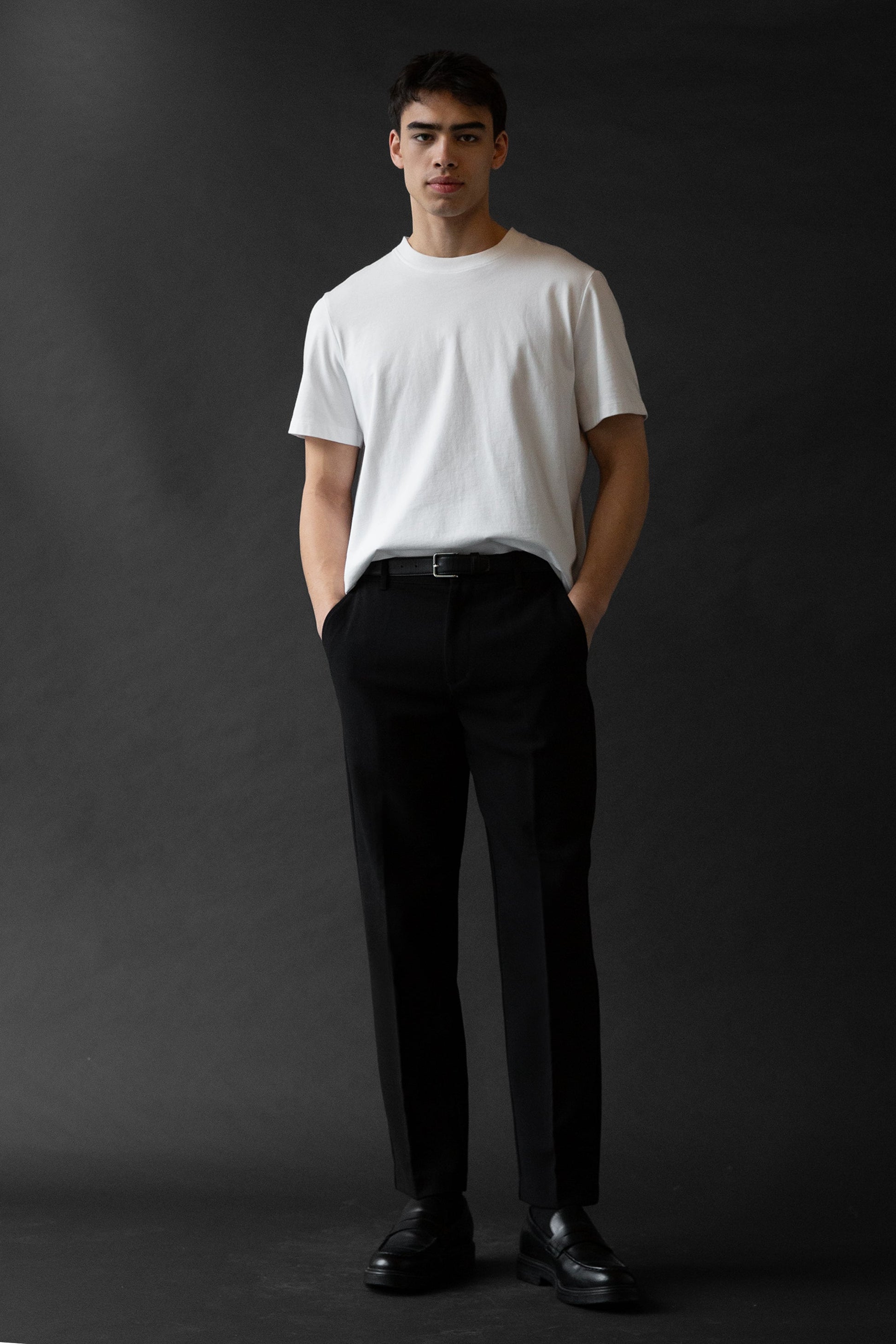 PANTALON COUPE DÉCONTRACTÉE