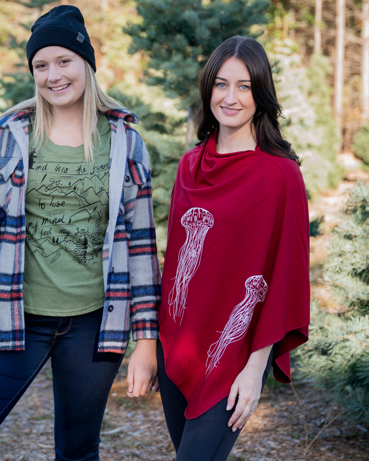 Poncho rouge écarlate à imprimé méduses