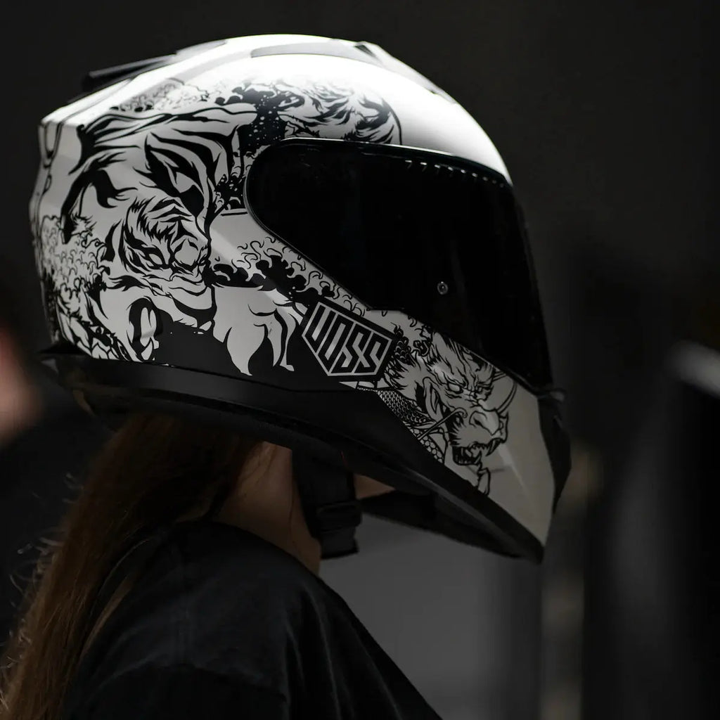 Voss 989 Moto-V Rei Motorcycle Helmet