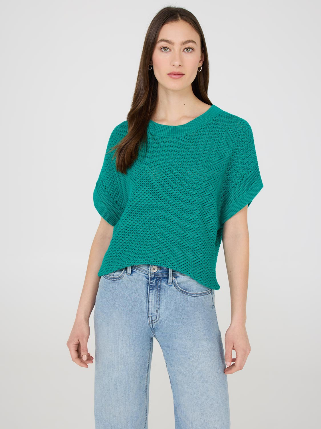 Pull au crochet à manches chauve-souris courtes