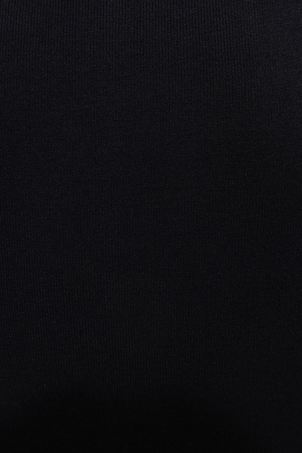 Ribbed Pearl Button Vest