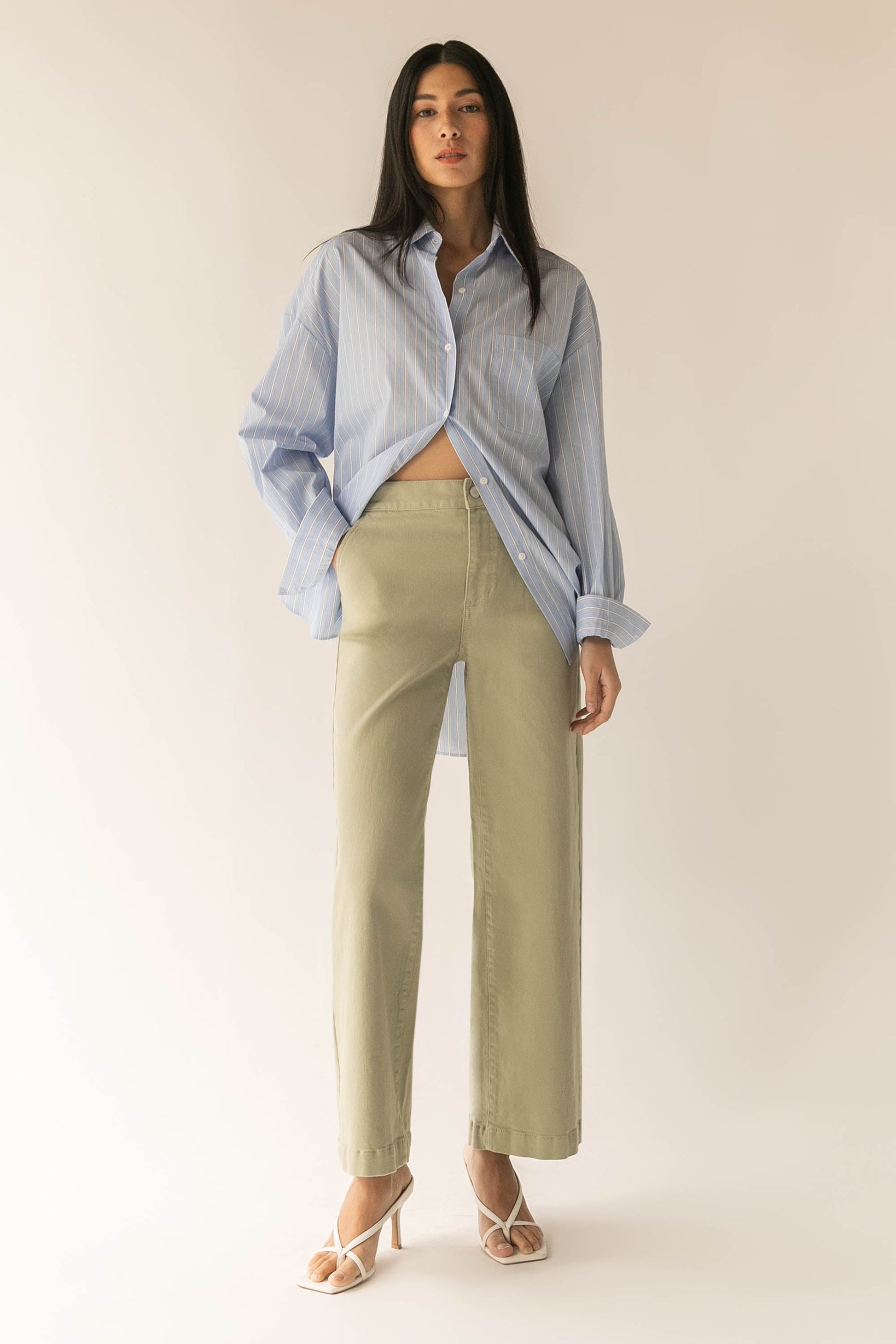 PANTALON LARGE EN SERGÉ LONGUEUR RÉGULIÈRE