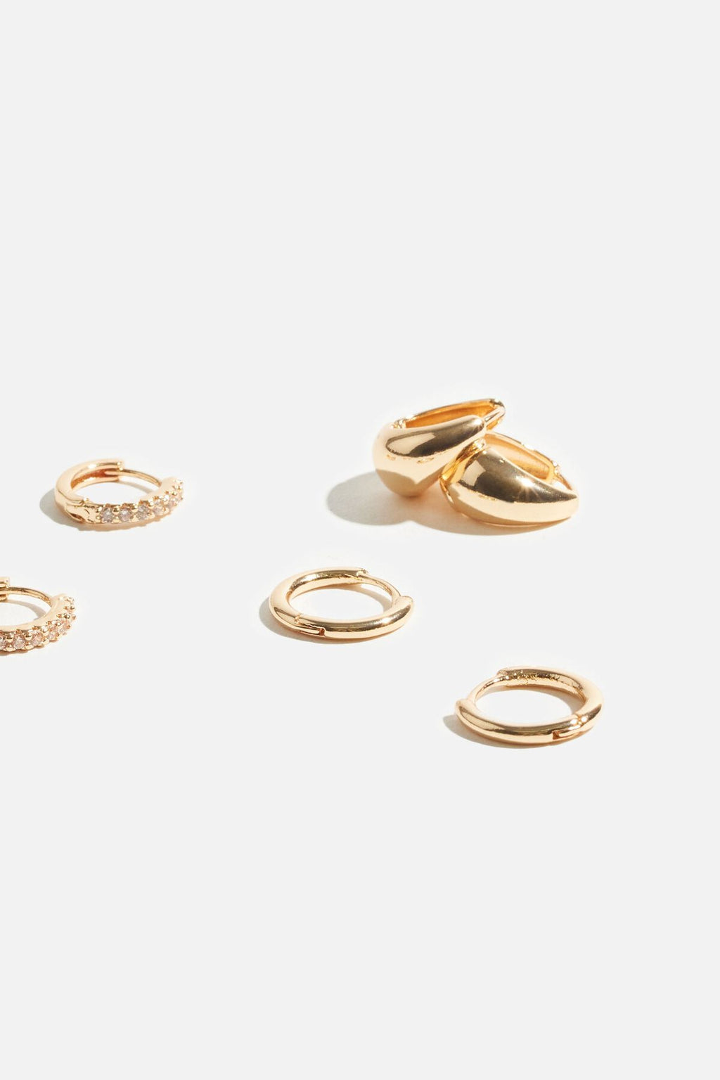Lot de 3 boucles d'oreilles créoles linéaires délicates