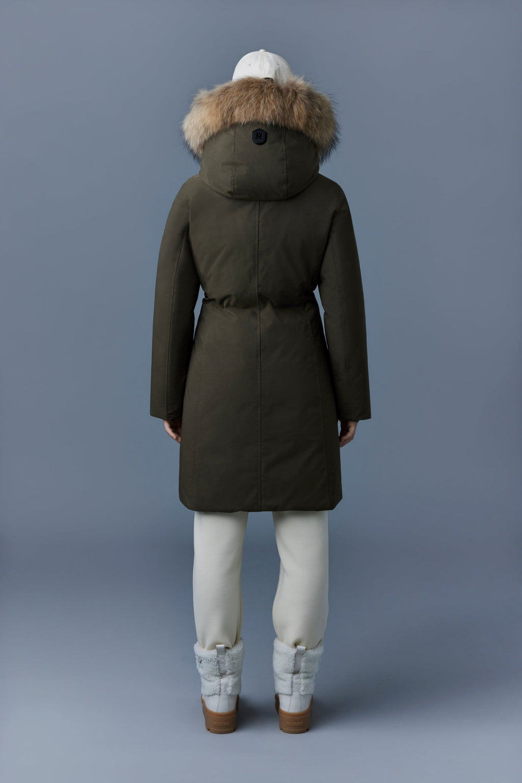 Manteau ajusté SHILOH 2-EN-1 avec plastron amovible et fourrure naturelle