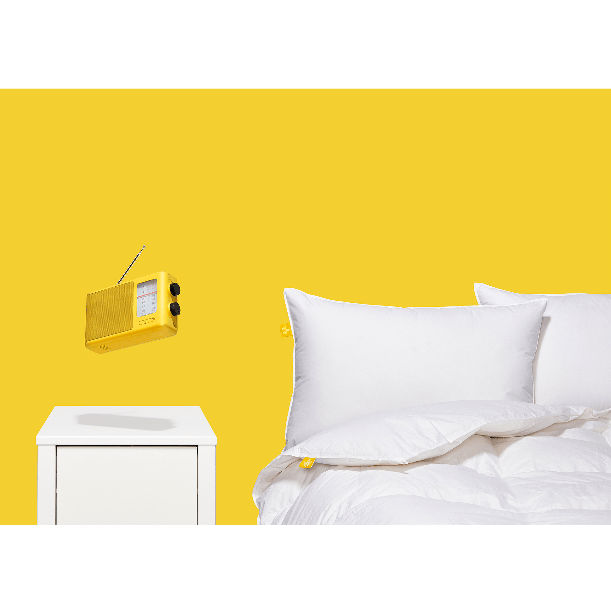 Couette en plumes et duvet blanc