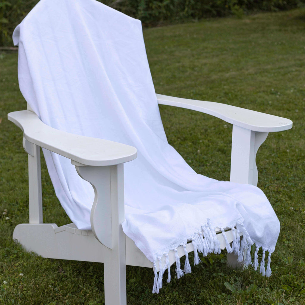Everyday Luxury Turkish Body Towel in White with a Surface Pattern Texture