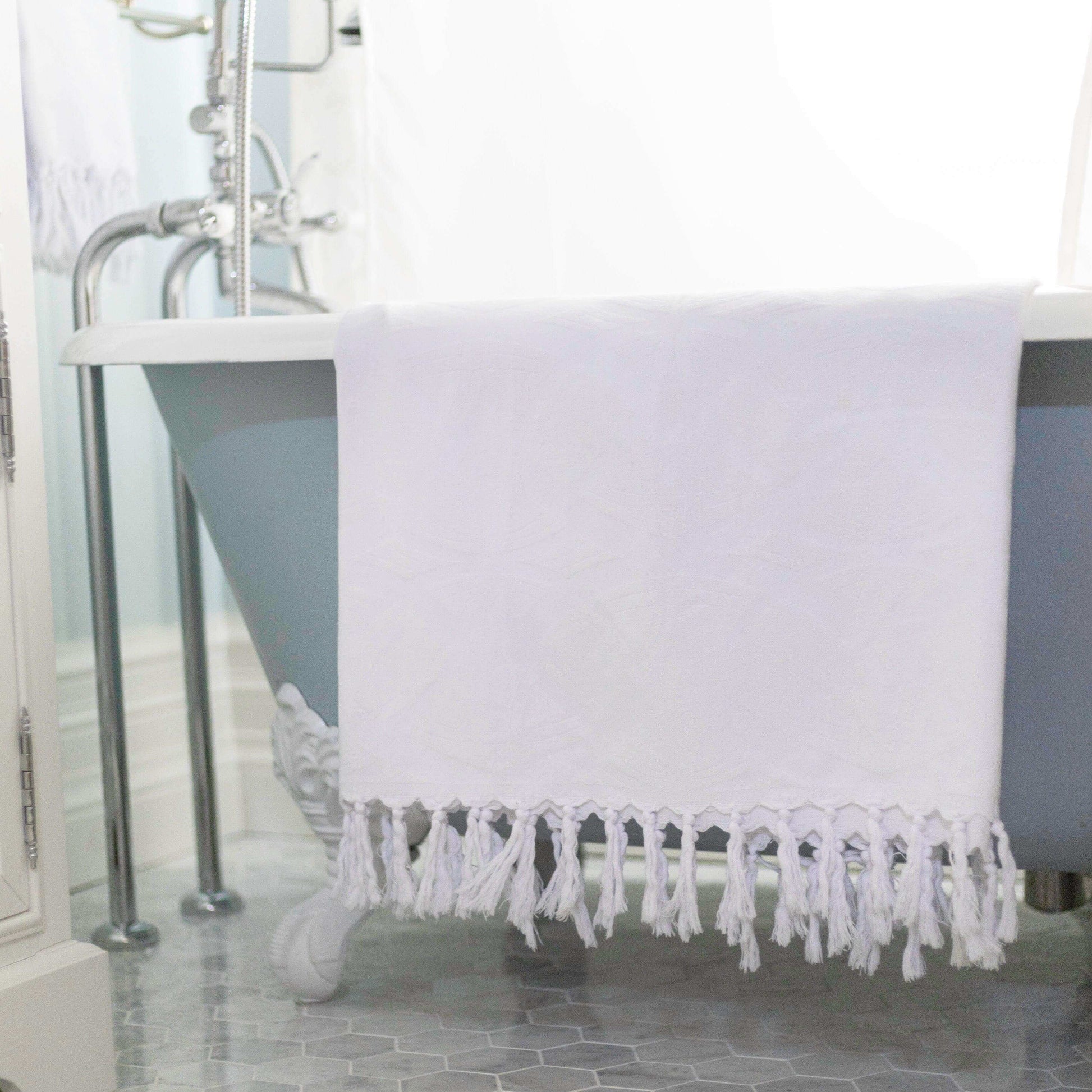 Everyday Luxury Turkish Body Towel in White with a Surface Pattern Texture