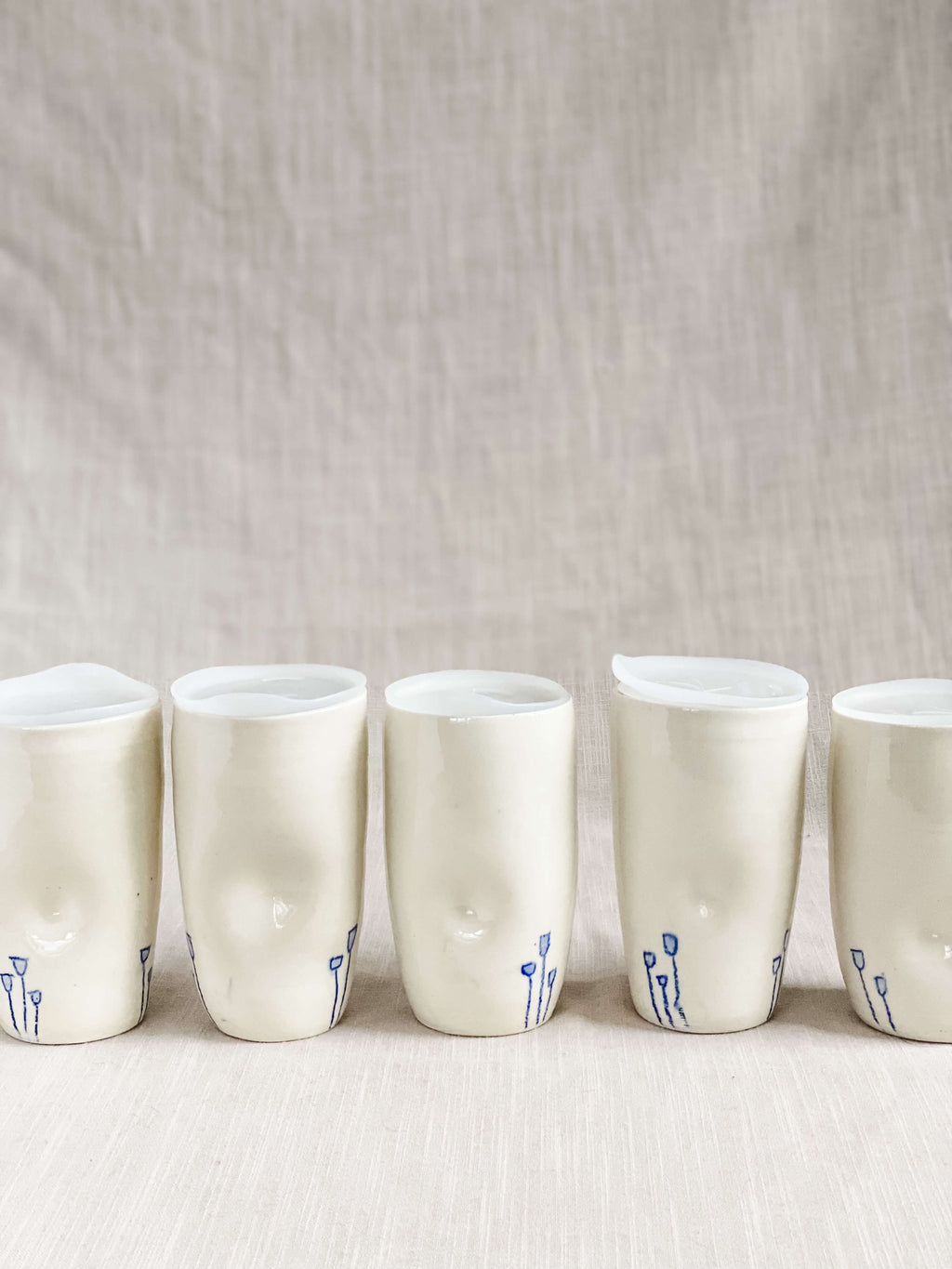 Tasses de voyage tulipes en porcelaine blanche