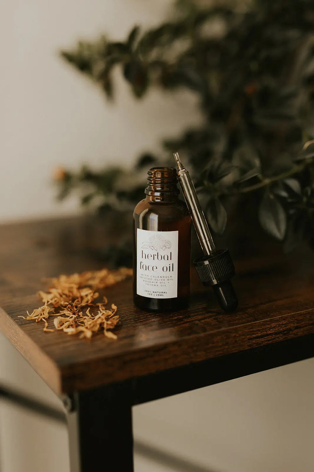 Herbal Face Oil 🌼