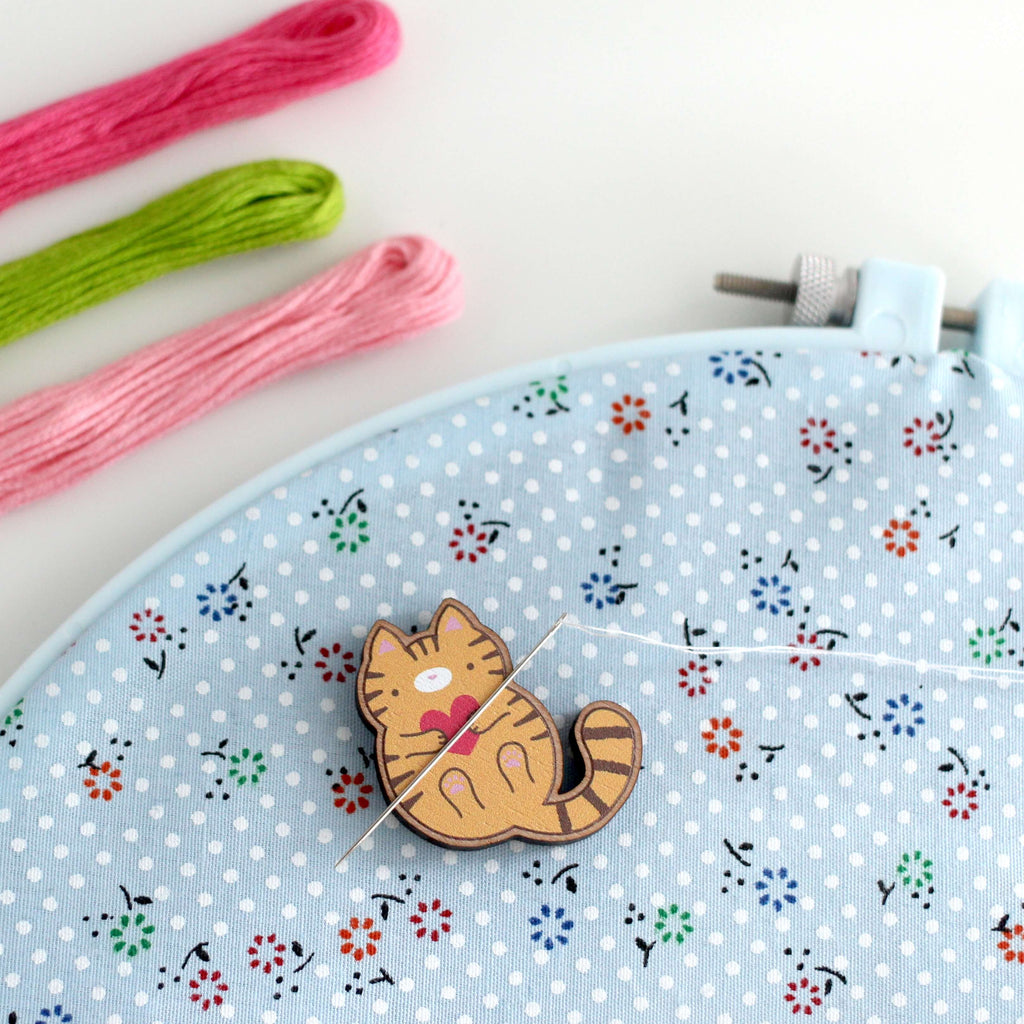 Orange Tabby Cat Wooden Needle Minder