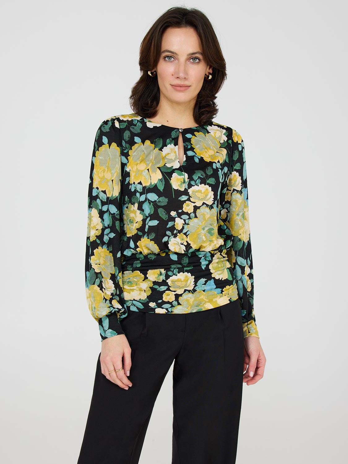 Haut à imprimé floral texturé avec trou de serrure sur le devant