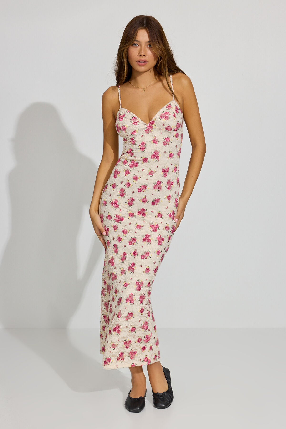 Robe longue dos nu en dentelle