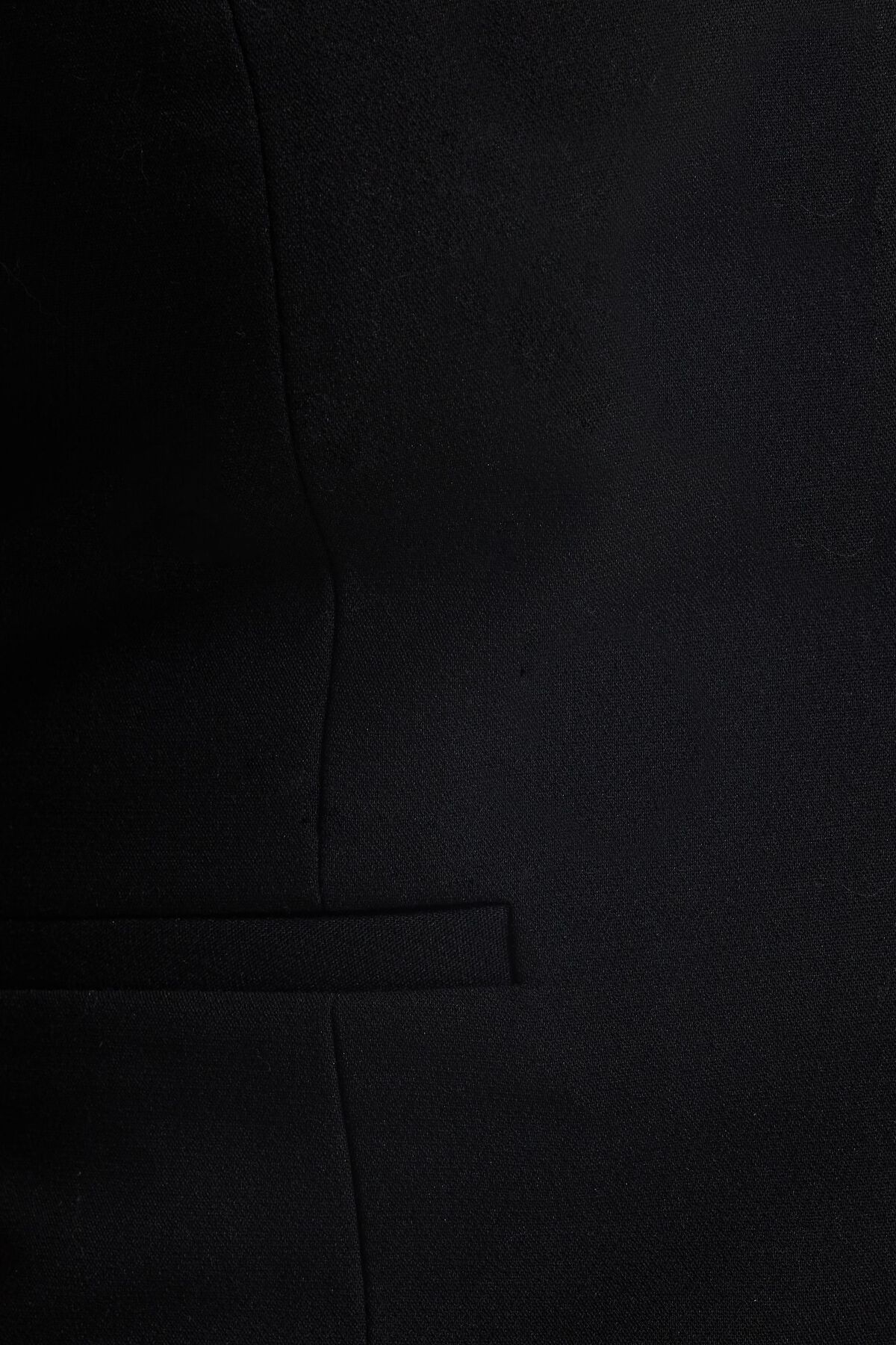 Gilet boutonné dos nu