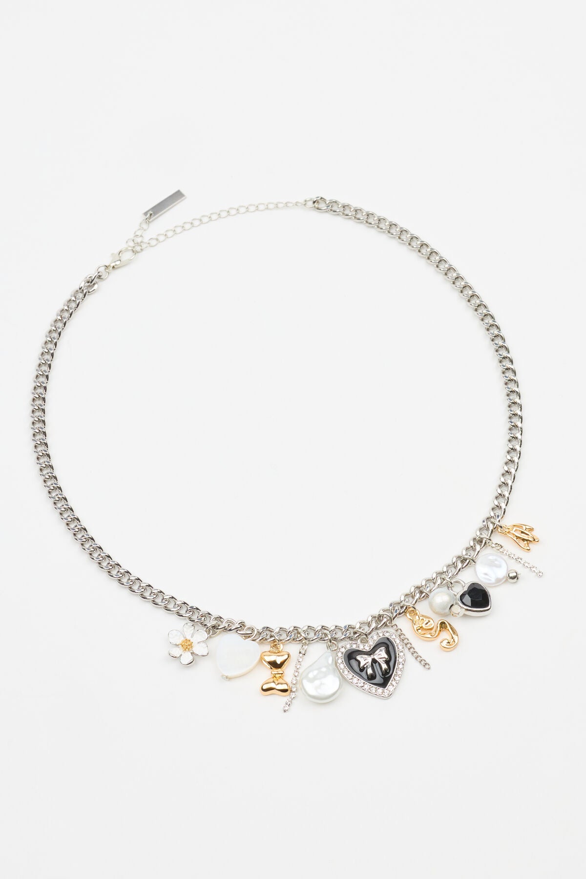 Collier à breloques vintage cœurs et perles