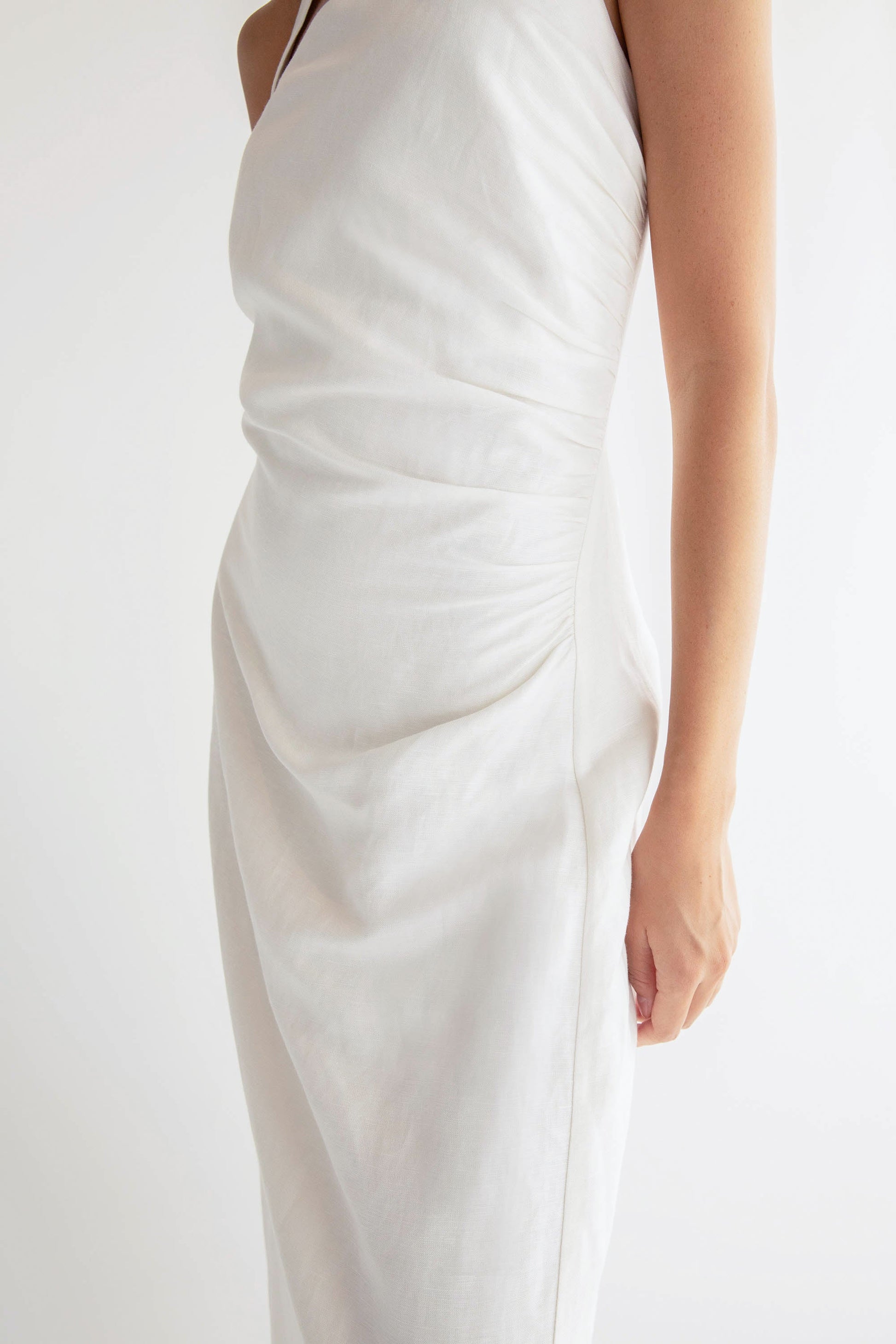 ROBE LONGUE ASYMÉTRIQUE EN MÉLANGE DE LIN