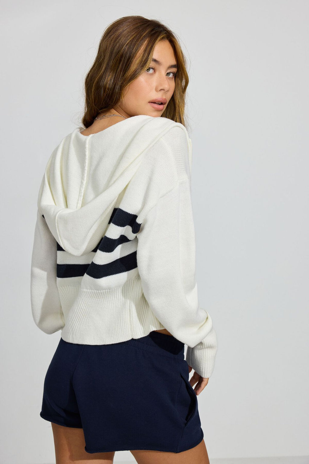 Sweat à capuche ultra doux et carré